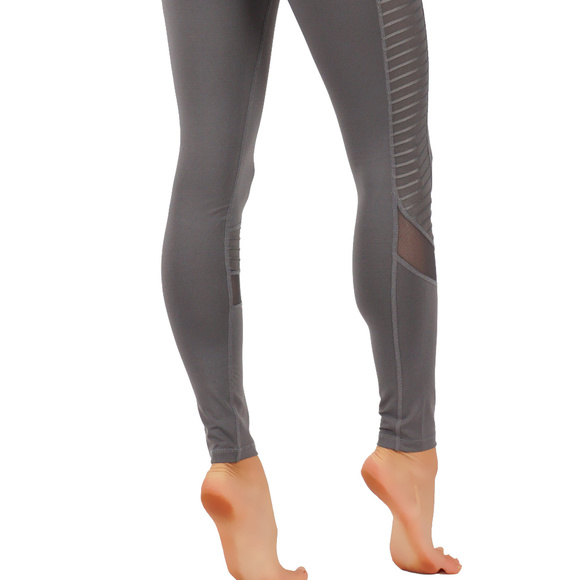 Dry-Fit Cut Out Mesh Panels Workout Leggings 647 - Picture 3 of 5